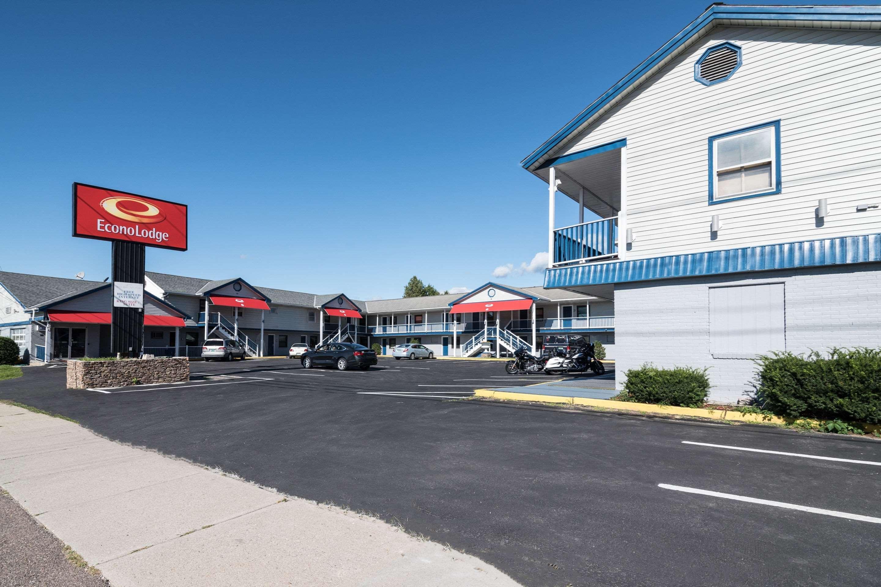 Econo Lodge Rutland City Near Hwy 7 Dış mekan fotoğraf