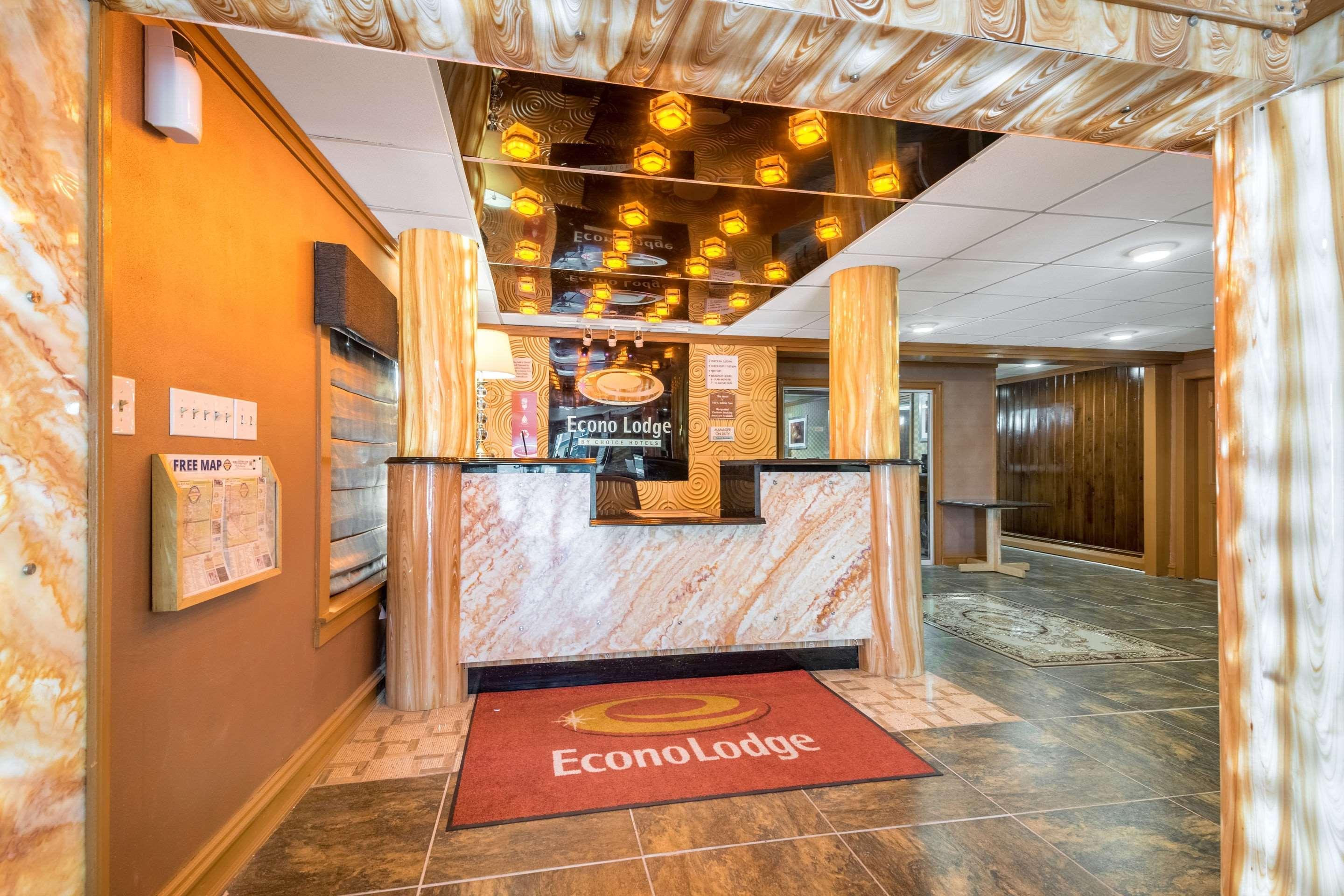 Econo Lodge Rutland City Near Hwy 7 Dış mekan fotoğraf