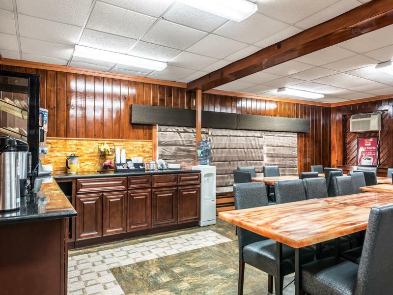 Econo Lodge Rutland City Near Hwy 7 Dış mekan fotoğraf
